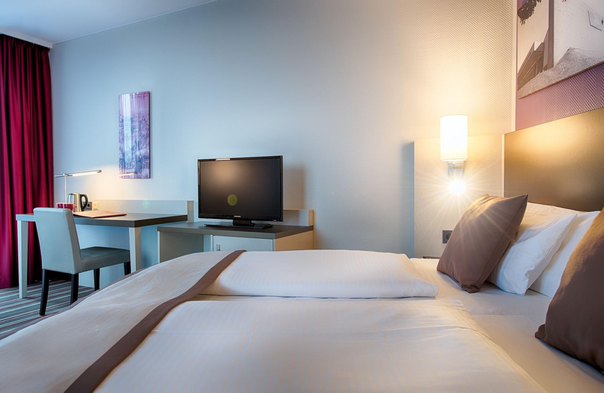 Leonardo Hotel Hannover Airport Langenhagen  Bagian luar foto
