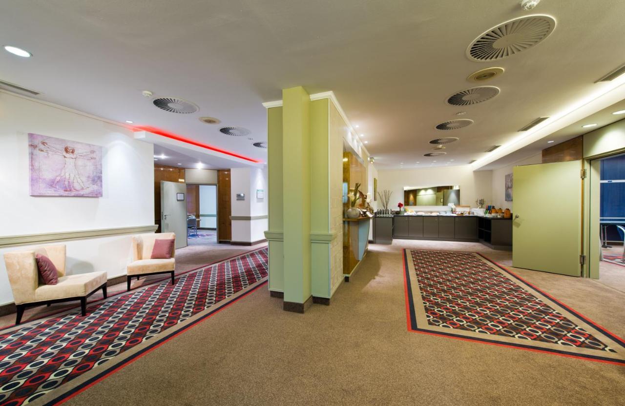 Leonardo Hotel Hannover Airport Langenhagen  Bagian luar foto